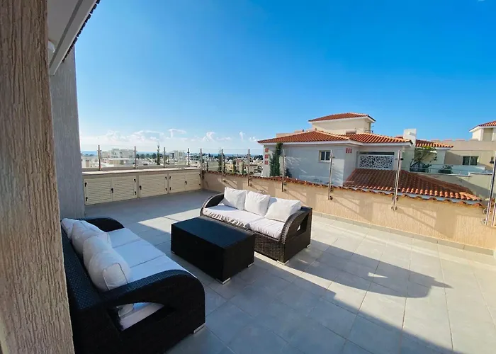 Sea View Penthouse Elysia Park Pafos
