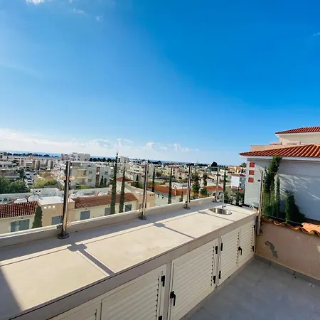 דירה Sea View Penthouse Elysia Park פאפוס